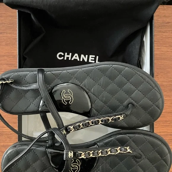 Authentic CHANEL thong sandals black with classic chain detail sz 36 - Picture 4 of 9